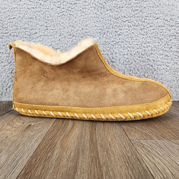 LL Bean Womens Size 9M Shearling Lined Suede Leather Scuff Slippers Booties - Picture 1 of 9